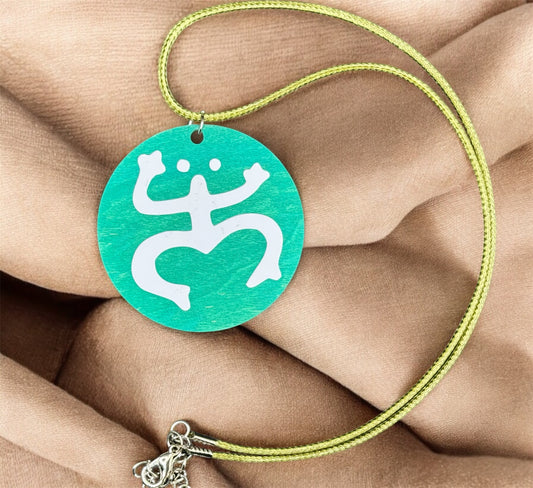 Coqui pendant necklace