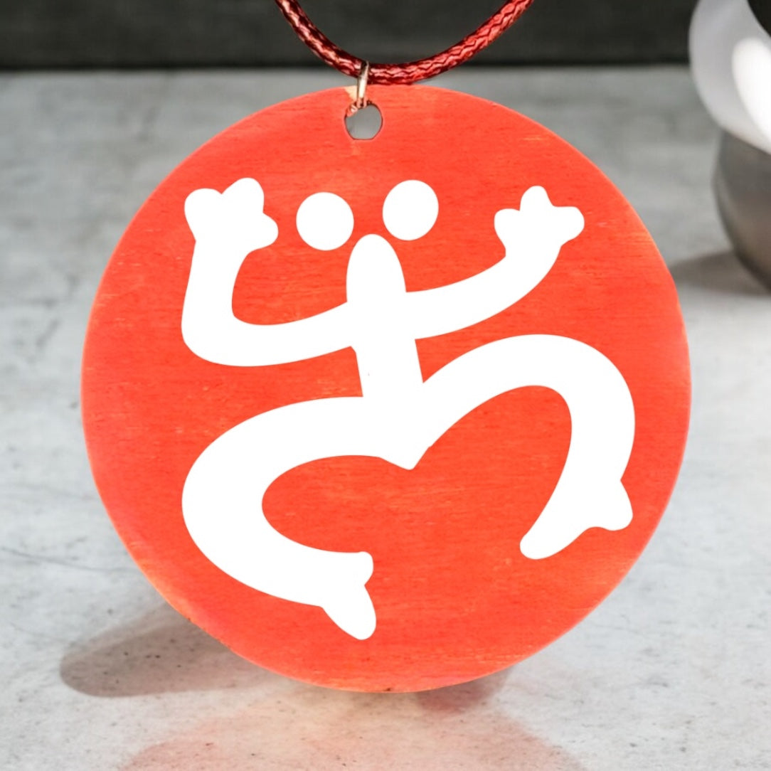 Coqui pendant necklace