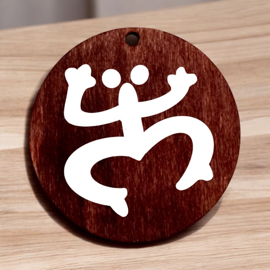 Coqui pendant necklace