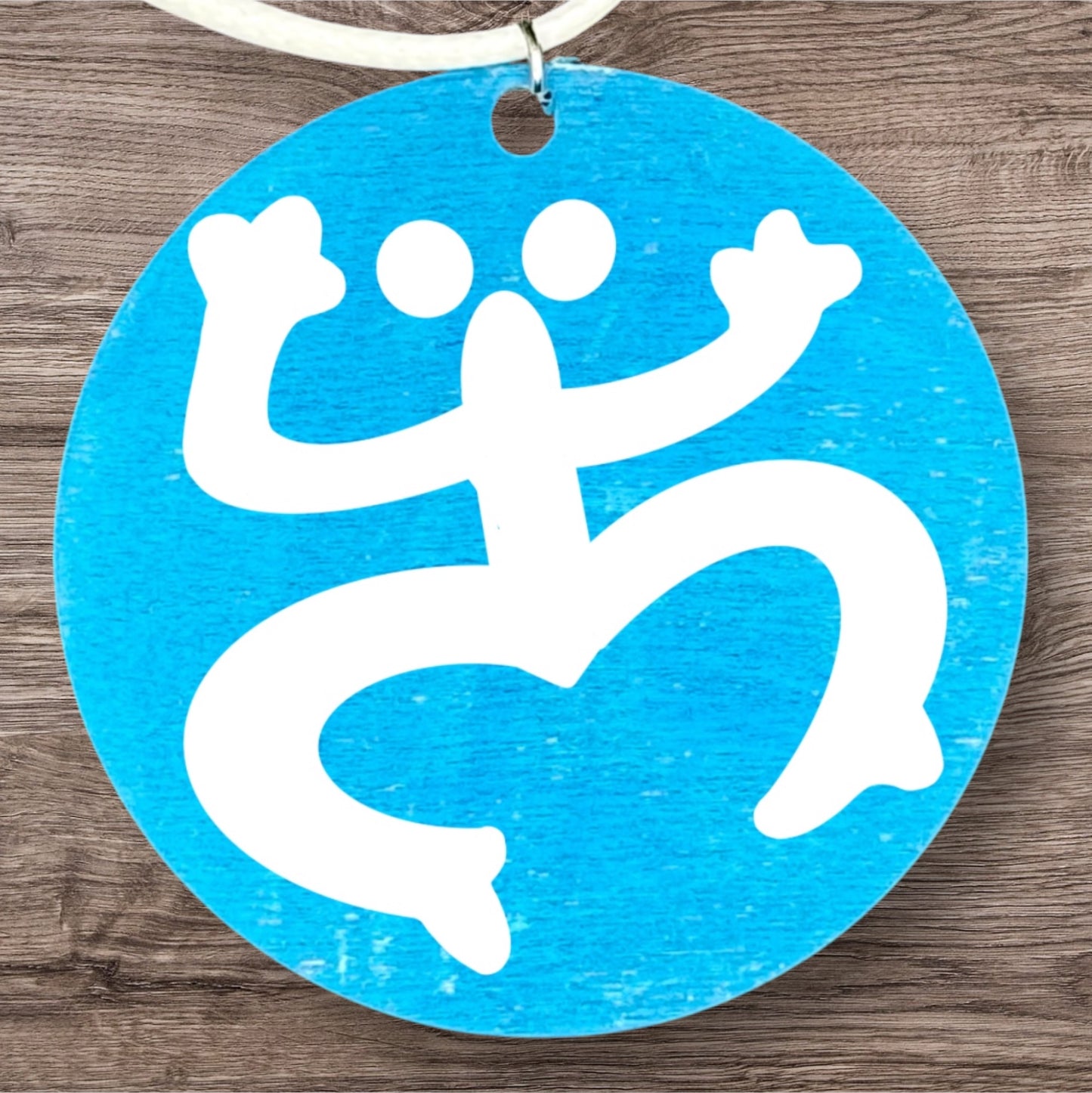 Coqui pendant necklace